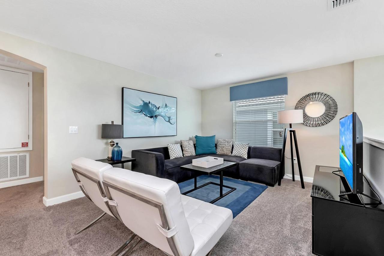 Stylish Wprivate Pool&spa, Near